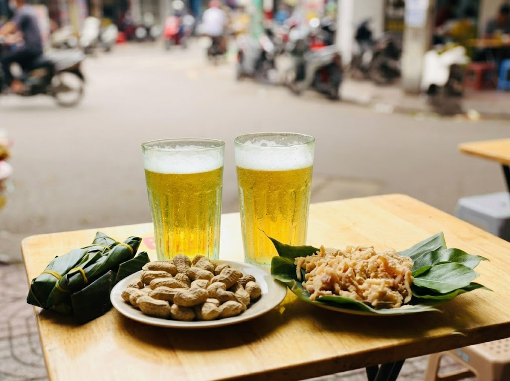 Bia Hơi – Hanoi Fresh Draft Beer